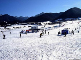 天山滑雪场